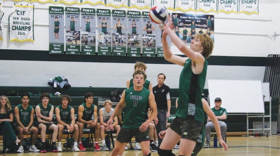 Boys Volleyball wins state title
